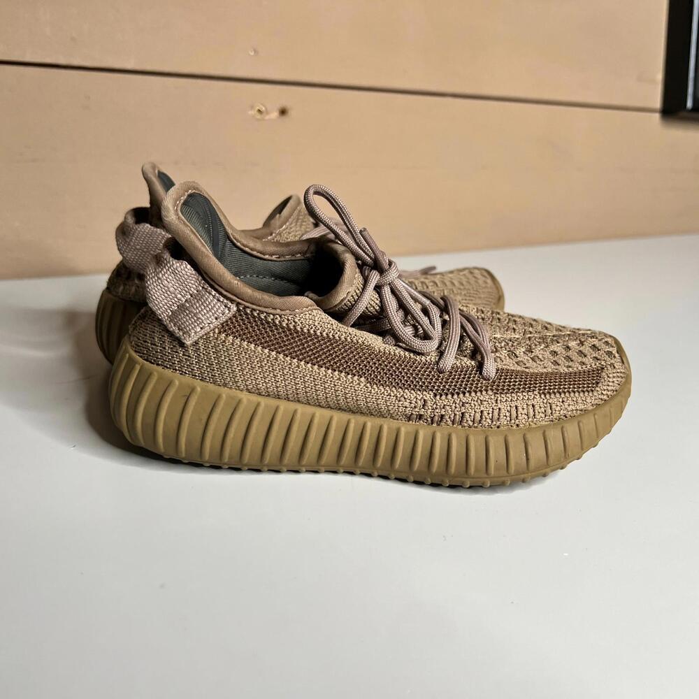 Adidas Yeezy Boost‎ 350 Kids US 11.5K Tan Beige Made in Vietnam